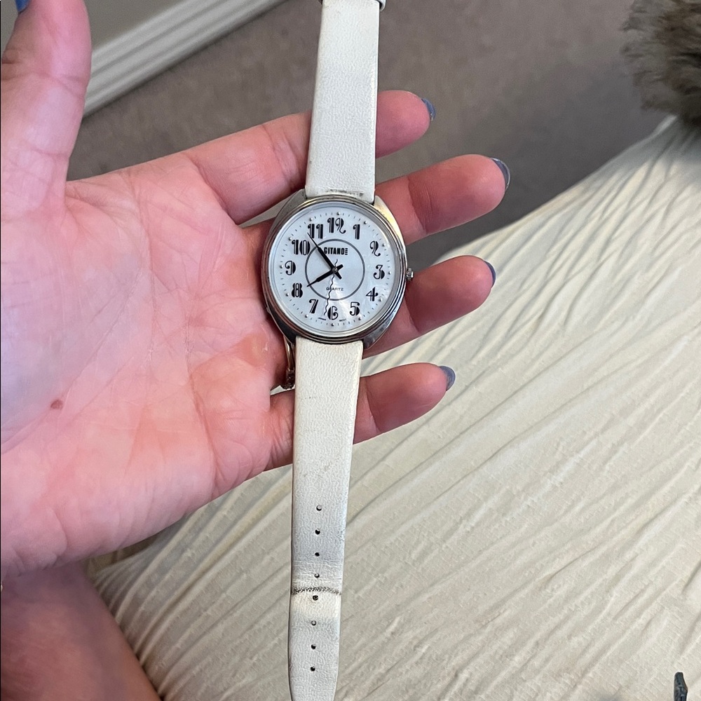 Gitano White Strap Watch with Silver Caseback